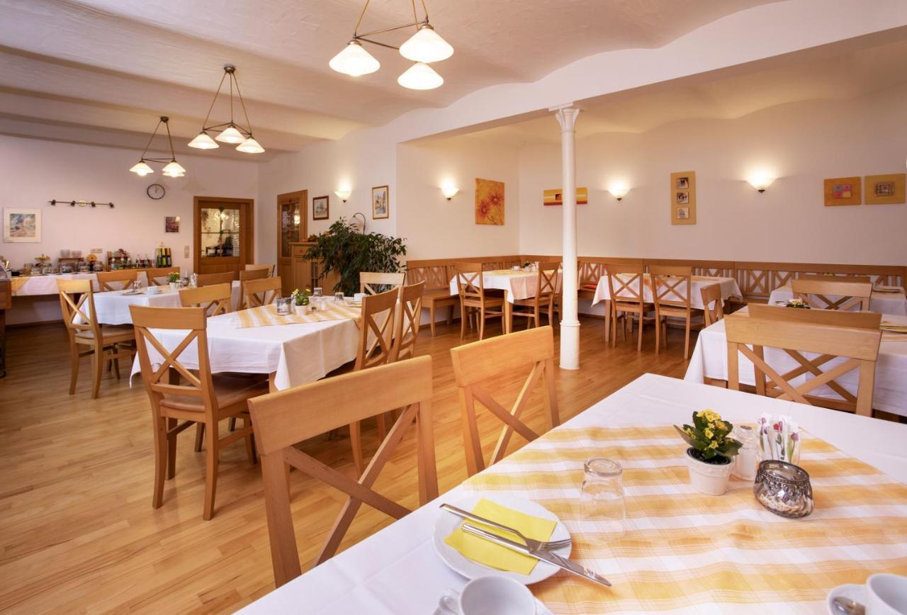 Pension Bernhardhof Otterfing Exterior photo