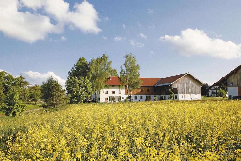 Pension Bernhardhof Otterfing Exterior photo
